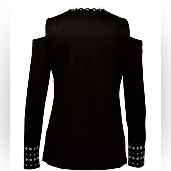 NWOT Womens Skull Cold Shoulder Studded Top Size M Gothic Rock Punk V-Neck Shirt - Picture 3 of 10